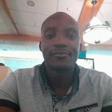 A father's love for family soared higher than career prestige when he chose  to fly alongside his daughters for the final years of his aviation career.  #FamilyInFlight #PilotFamily #GenerationalLove