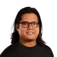 Glenn Pitzer's Instagram, Twitter & Facebook