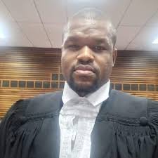 Maxine Hendricks (@MaxineH05460334)