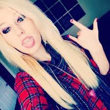 Christy Lovett's Instagram, Twitter & Facebook