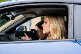 Just when you thought veronica mars vanished like a serial killer's victim, the show's entire fourth season just dropped on hulu season 4 picks up five years after the veronica mars movie, a decade after the series first ended, and revolves around a serial killer preying on spring breakers in neptune. Veronica Mars Hulu Revival Photos Veronica Mars Summer Tv Shows Veronica And Logan