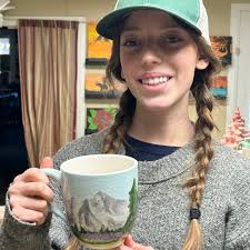 Happy holidays to you! ❤️ I am so thankful for you all in 2025!🙇‍♂️ In  recent adventures of being a Potter, I spent Christmas Eve taking advantage  of the warm weather and