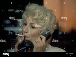 The grifters 1990 anjelica huston hi-res stock photography and images