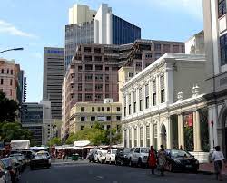 Bordered by table bay in the north and a cordon of mountains in. Cape Town In Photo