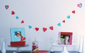 Whether you're looking for a small token for them to open on february 14 or an experience you can bond over, we hope these valentine's gift ideas will capture your little one's heart. 50 Inexpensive And Lovable Valentine S Day Ideas For Kids