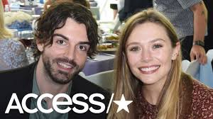 Robbie arnett is a professional american musical artist. How Much Older Is Mcu Star Elizabeth Olsen Than Her Fiance Robbie Arnett