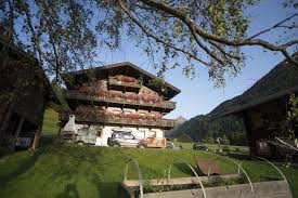 Anton on hotellook guests have described it as a good hotel with a rating of 8.6 points based on 0 verified guests opinions. Osttirol Pur Birkenhof