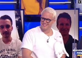 Publié le dimanche 29 août 2021 à 18h50. Qui Est Guillaume Genton Ce Nouveau Chroniqueur De Tpmp Qui Cartonne