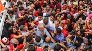 Resultado de imagem para caravana de lula no nordeste