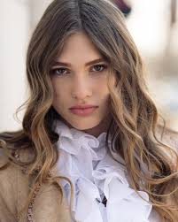 Claire Dailey's Instagram, Twitter & Facebook