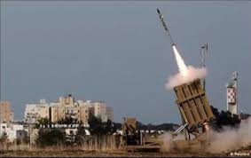 Se trata de un sistema de misiles diseñado para interceptar y destruir cohetes de corto alcance y proyectiles artilleros lanzados desde una distancia de 4 a 70 kilómetros destinados al. Comunidades Plus Estados Unidos Construira El Sistema De Defensa De Misiles De Cupula De Hierro De Israel