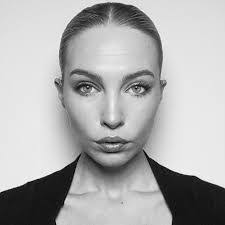 Alana Peterson's Instagram, Twitter & Facebook