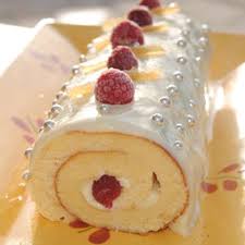 Buche Chocolat Blanc Fruits Rouges Chocolat Blanc Chocolat Buche Aux Fruits