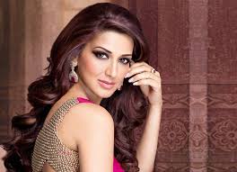 Sonali bendre is a film actress and model. Sonali Bendre Responds To Heartfelt Wishes From Her Industry Friends Read Tweets Bollywood News Bollywood Hungama