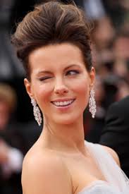 With this beehive hairstyle, all the style is in the back. History Of The Beehive Hairdo Howstuffworks