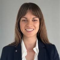 Carmen Olmos's Instagram, Twitter & Facebook