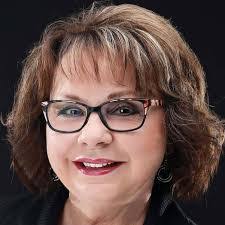 Wanda Metzger's Instagram, Twitter & Facebook