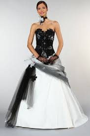 Ma bmere c mariée o mois d'aout, avec robe de chez tati,. Buy Tati Robe Soiree Up To 69 Off