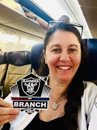 Can someone provide a Steelers graphic for a Raider fan's profile picture?