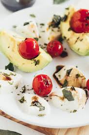 Mezclar la mitad del queso rallado con dos. 15 Recetas De Entrantes Faciles Para Sorprender A Tus Invitados
