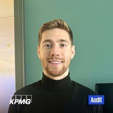 Albert Wunder's Instagram, Twitter & Facebook