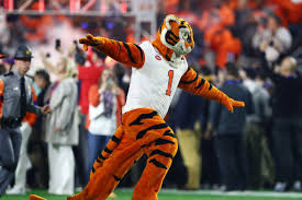 Football· march 8, 2021 10:22 am · by: Syracuse Football Vs Clemson Preview Q A With Shakin The Southland Troy Nunes Is An Absolute Magician