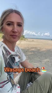 Exploring the Beauty of Wasaga Beach 🌊