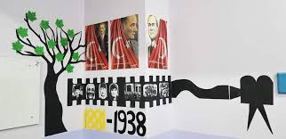 Yapılan birbirinden farklı cumhuriyet bayramı etkinliklerinden biriside okullarda ve sınıflarda cumhuriyet panoları oluşturmaktır. 29 Ekim Cumhuriyet Bayrami Pano Ornegi Ogrenci Calismalari Turkce Testleri Turkce Yazililari Forum