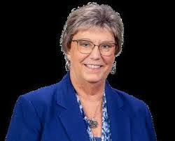 Sonya Plummer's Instagram, Twitter & Facebook