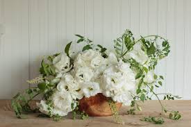 Midday heat is stressful to plants, causing them to wither more readily when cut. Five Tricks To Growing Fantastic Field Lisianthus Lovenfresh