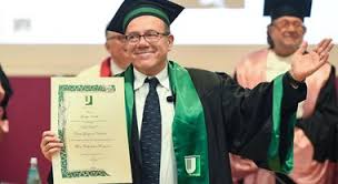 Ad honorem — {{hw}}{{ad honorem}}{{/hw}}locuz. Laura Ad Honorem Per Carlo Verdone La Mia Roma Impari A Crescere Come Milano