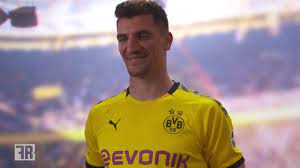 Dortmund kept 10 clean sheets in 21 matches with meunier on the pitch, compared to just one in 13 without the. Thomas Meunier Joins Borussia Dortmund From Paris Saint Germain Youtube