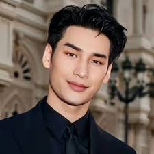 Shan ( Fan Account ) (@BunnyYizhan)