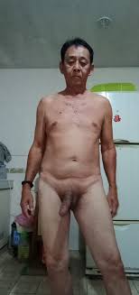 Emasalis sex steamy OnlyFans pics - public nudity and bold flashing!