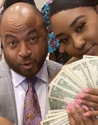 Jamar Shaw's Instagram, Twitter & Facebook