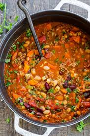 Try Pasta E Fagioli And You Will Be Back For Seconds This Olive Garden Copycat Soup Is Loaded With Delicious Pasta E Fagioli Delicious Vegetables Italian Soup