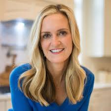 Maureen Zack's Instagram, Twitter & Facebook