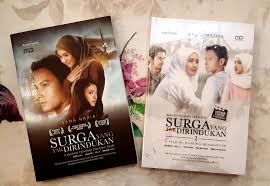 A husband was tormented with his decision to marry a woman to save her life, but that would mean betraying his wife. Buku Novel Cinta Surga Yang Tak Dirindukan 1 Dan 2 Set Kombo Books Stationery Books On Carousell