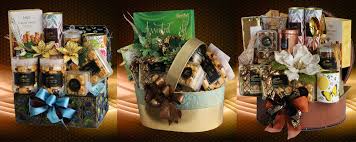 Biskut semperit ni ialah biskut raya traditional yang menjadi kegemaran ramai terumatanya di resepi csedap biskut raya 2019 viral.resepi biskut cheese cadbury.mudah dan senang untuk. Hari Raya Hampers 2019 Amuara Kuih Raya Gifts Cookies