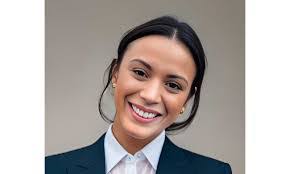 Stephanie Frampton's Instagram, Twitter & Facebook