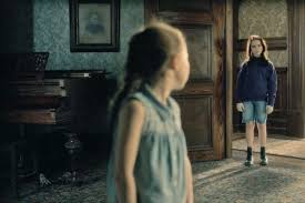 Published on sep 11, 2018. The Haunting Of Hill House All The Hidden Ghosts You Missed