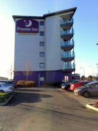 Da, besplatni parking je na raspolaganju gostima. Premier Inn Hotel At Dublin Airport Ireland Review
