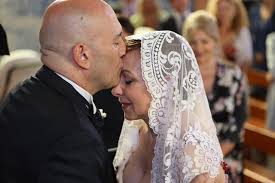 12 anos a acordar na mesma cama, a partilhar os momentos bons, a equilibrar as vicissitudes da vida, a sentir a tua pele caminhando ao teu lado. A Carreira De Maria Joao Abreu Em Imagens Fotografias Sabado