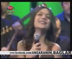 Oğuz yılmaz 53 yaşında yaşama veda etti. Oguz Yilmaz Ve Kizi Super Duet Ugur Bocegim Izlesene Com