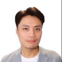 Desmond Chung's Instagram, Twitter & Facebook