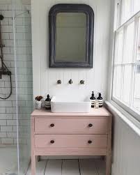 My diy bathroom vanity is finished, and i not only got the thing completely built, but i also made my final decision on colors. 2 099 Likes 143 Comments Rebecca Rvk Loves On Instagram Still Can T Believe That This Bathroom Sink Units Retro Pink Bathroom Bathroom Vanity Units