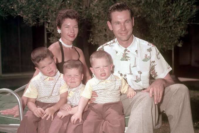 All About Johnny Carson's 4 Wives