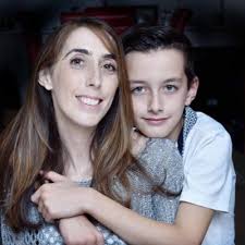 Vicky Connell (@vicky27068199)