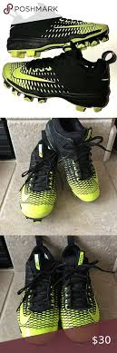 He pulled up limping while running the base paths on a popup and exited the game. Nike Mike Trout Black Yellow Molded Cleats 6 Molded Baseball Cleats Black N Yellow Cleats