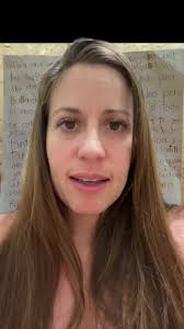 Este es el cuento de Héctor, 8 años, de Venezuela. 😊👦🏻⚓️🎂👑🇻🇪 Gracias  a su tía @Elisa Roma❌⭕ por hacérmelo llegar. 📝😍 #maestraespañol  #maestrabilingue #spanishteacher #bilingualteacher ...